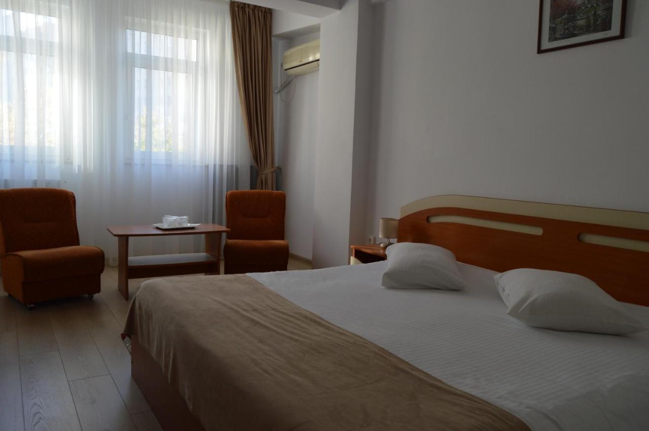 Hotel Maria Constanta Bagian luar foto