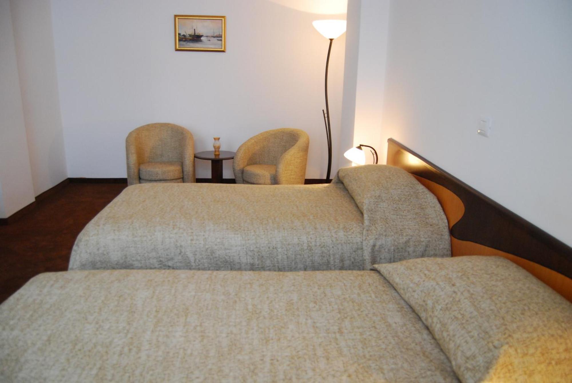 Hotel Maria Constanta Bagian luar foto